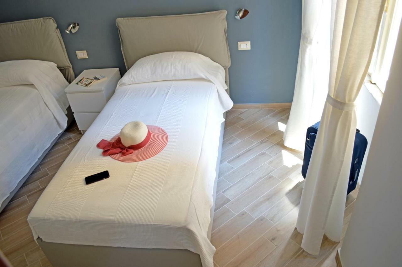 Colosshouse Guest House Рим Экстерьер фото