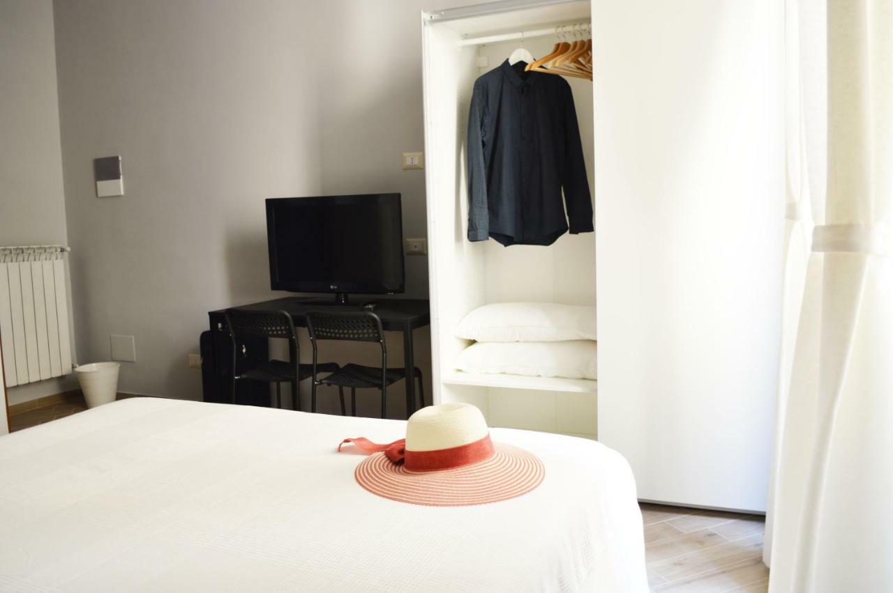Colosshouse Guest House Рим Экстерьер фото